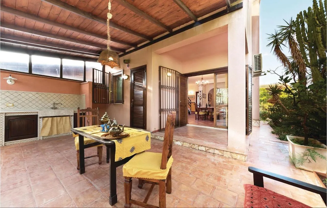 Hébergement de vacances 2 Bedroom Amazing Home In Cornino Tp Italie